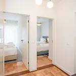 Liiiving In - Design Bright House * Πόρτο