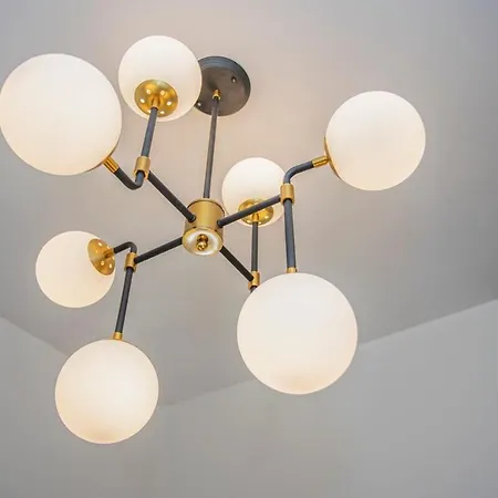 Liiiving In - Design Bright House
