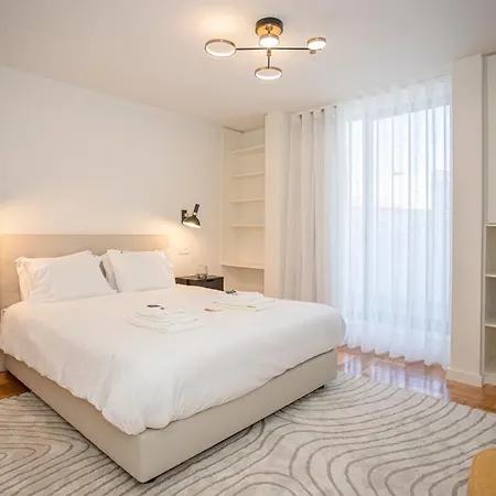 Liiiving In - Design Bright House * Porto
