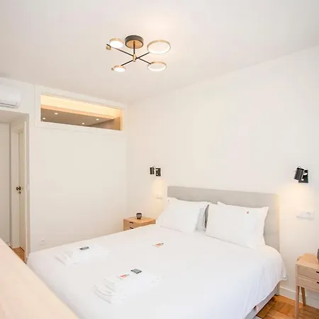 Liiiving In - Design Bright House Holiday home Porto