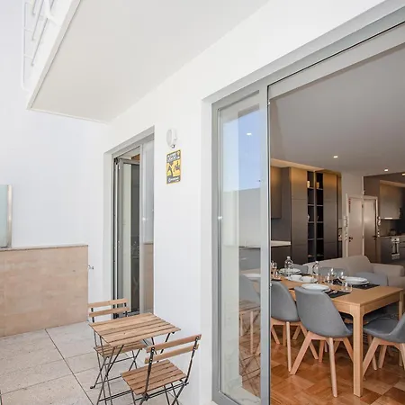 Liiiving In - Design Bright House Ferienhaus