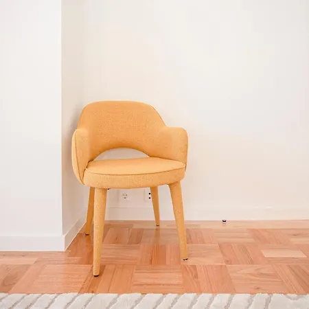 Liiiving In - Design Bright House