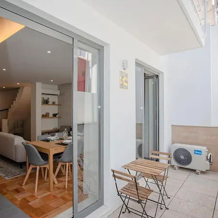 Liiiving In - Design Bright House Дом отдыха *