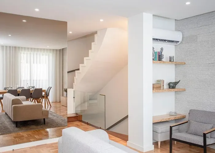 Liiiving In - Design Bright House Holiday home Porto