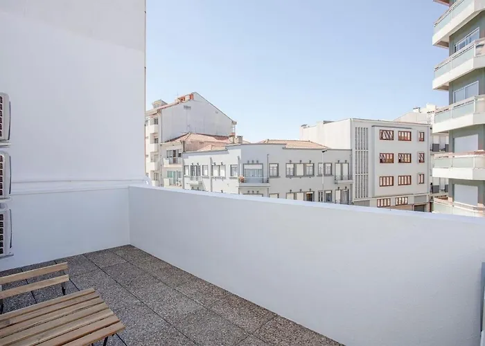 Liiiving In - Design Bright House Casa de Férias Porto