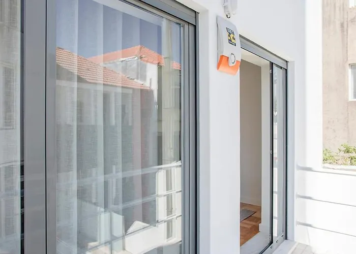 Liiiving In - Design Bright House Casa de Férias *