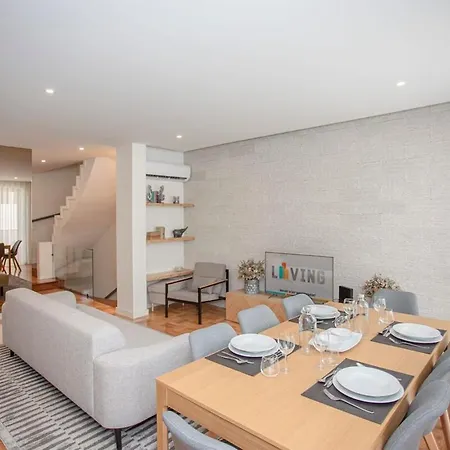 Liiiving In - Design Bright House * Oporto