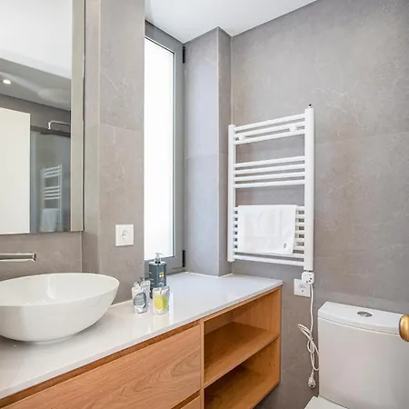 Liiiving In - Design Bright House * Oporto