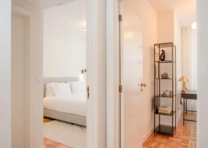 Liiiving In - Design Bright House * Porto