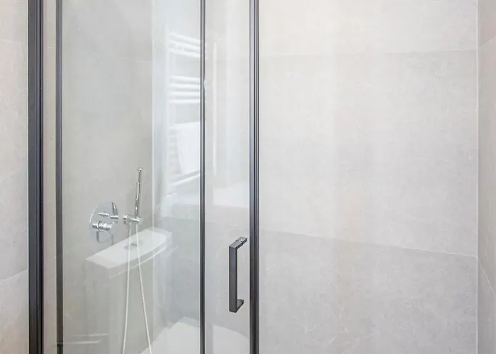 Liiiving In - Design Bright House Prázdninový dům Porto